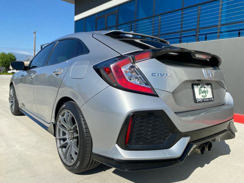 Used 2018 Honda Civic Sport image 6