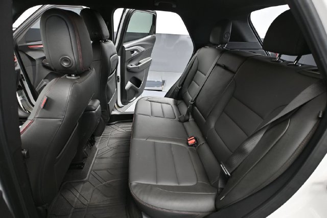 Used 2025 Chevrolet TrailBlazer RS w/ Convenience Package FWD image 29
