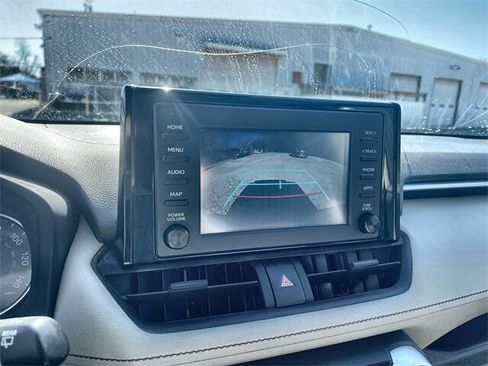 Used 2019 Toyota RAV4 XLE w/ Convenience Package image 14