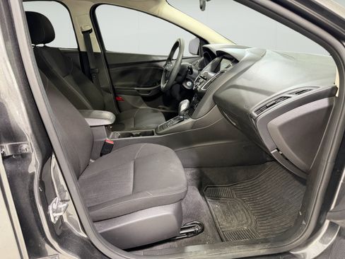 Used 2018 Ford Focus SEL FWD image 9
