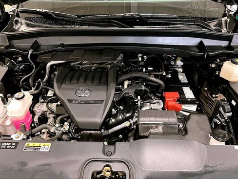 Used 2024 Toyota Grand Highlander AWD image 31