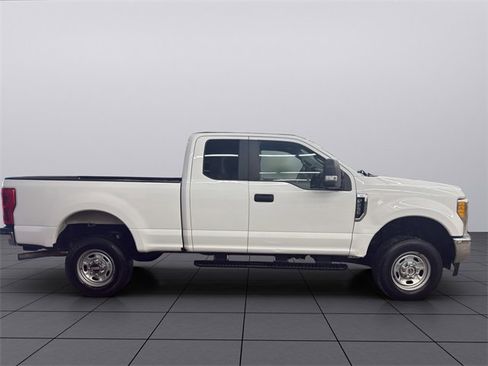 Used 2017 Ford F250 XL w/ Power Equipment Group image 7