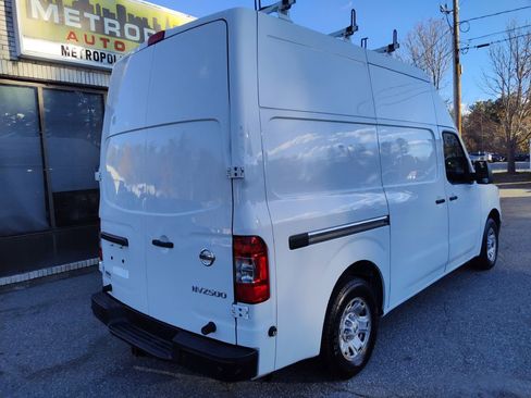 Used 2019 Nissan NV 2500 SV image 8