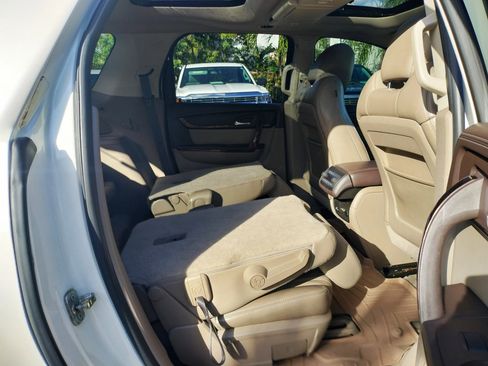 Used 2013 GMC Acadia Denali image 30