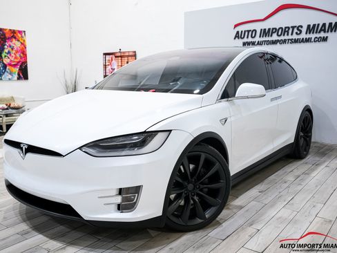 Used 2019 Tesla Model X Long Range AWD/4WD image 1