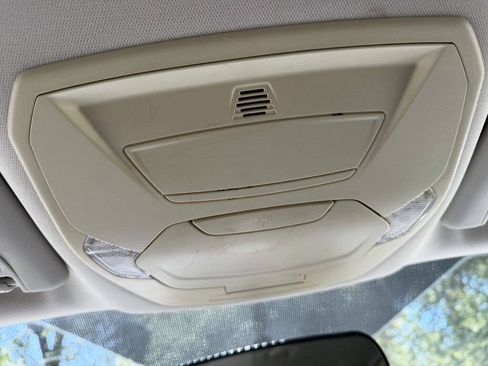Used 2015 Ford Escape SE w/ Equipment Group 201A FWD image 10