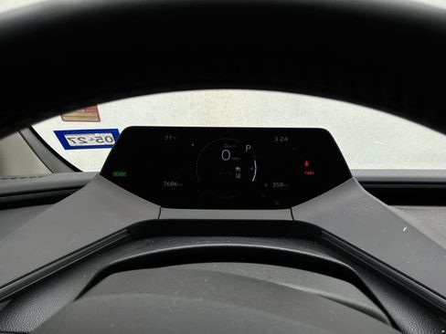Used 2025 Toyota Prius LE image 36