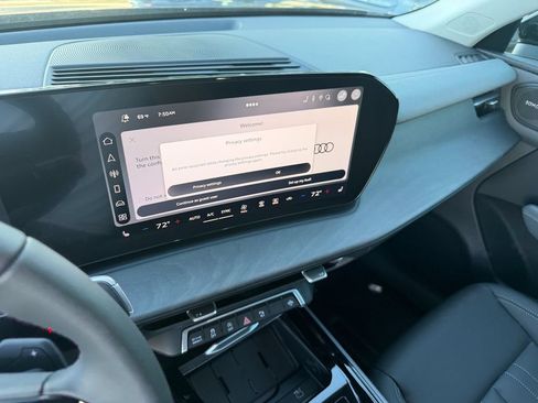 New 2026 Audi Q3 quattro 2.0T AWD/4WD image 22
