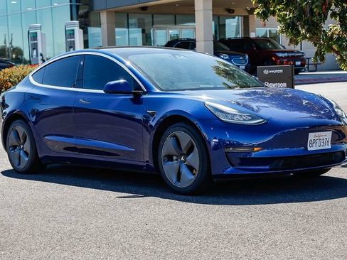 Used 2020 Tesla Model 3 Standard Range Plus RWD image 6