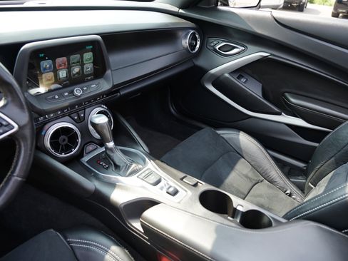 Used 2016 Chevrolet Camaro SS image 19