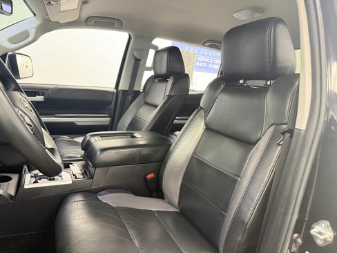 Used 2020 Toyota Tundra Limited w/ Limited Premium Package AWD/4WD image 18