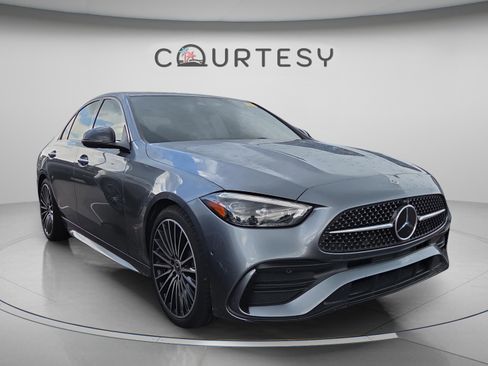 Used 2024 Mercedes-Benz C 300 Sedan image 3