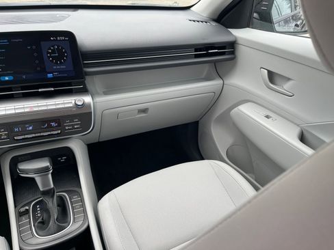 Used 2025 Hyundai Kona SEL image 35