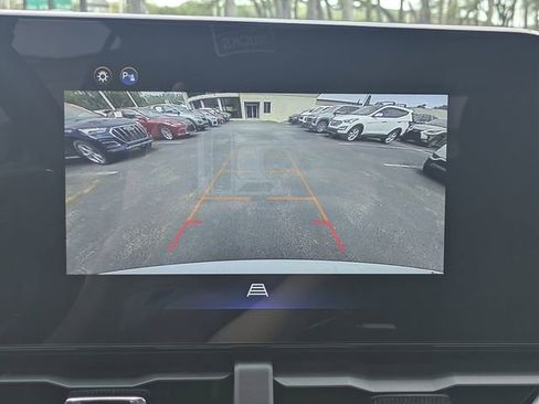 Used 2025 Chevrolet Equinox LT FWD image 22