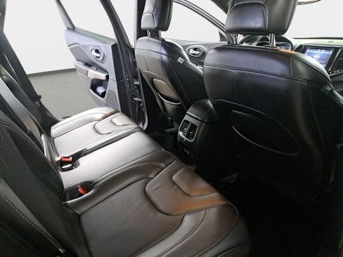 Certified 2021 Jeep Cherokee Latitude Lux 80th Anniv w/ Quick Order Package 26U 80TH AWD/4WD image 12