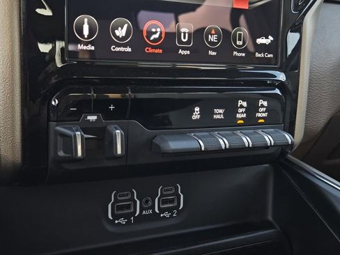 Used 2020 RAM 1500 Laramie image 30