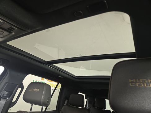 Certified 2024 Chevrolet Tahoe High Country image 23