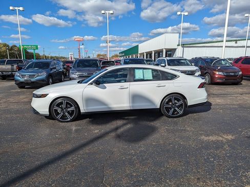 Certified 2025 Honda Accord Sport image 6