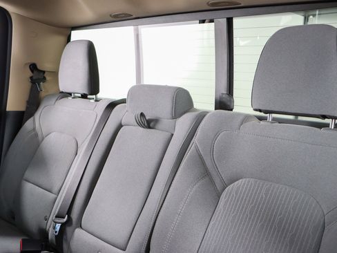 Used 2019 RAM 1500 Big Horn image 25