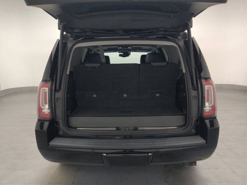 Used 2017 GMC Yukon SLT w/ Premium Edition RWD image 29