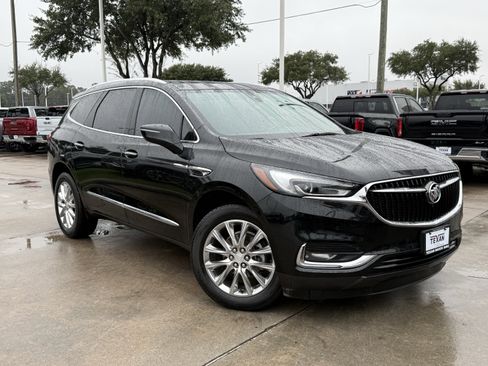 Used 2019 Buick Enclave Premium image 2