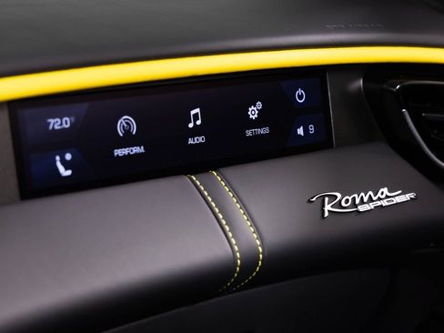 Used 2025 Ferrari Roma Spider RWD image 37
