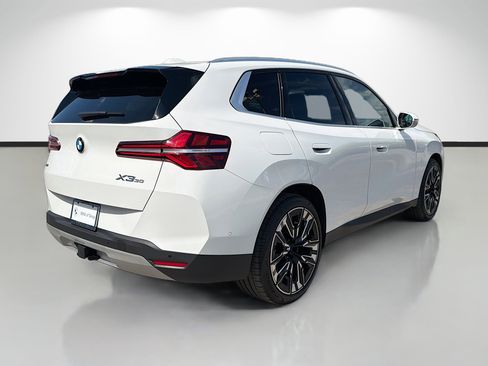 Used 2026 BMW X3 xDrive30i w/ Convenience Package AWD/4WD image 3