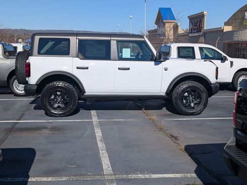 New 2025 Ford Bronco Big Bend w/ Black Diamond Package AWD/4WD image 5