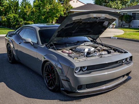 Used 2018 Dodge Challenger SRT Hellcat image 15