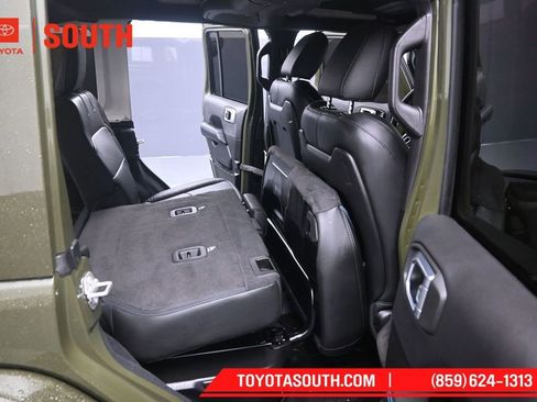 Used 2024 Jeep Wrangler High Altitude AWD/4WD image 28