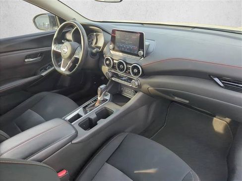 Used 2025 Nissan Sentra SR FWD image 21