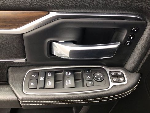 Certified 2024 RAM 2500 Laramie AWD/4WD image 9