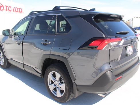 Certified 2024 Toyota RAV4 XLE AWD/4WD image 5