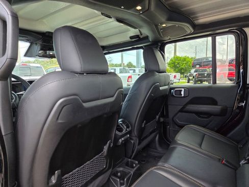 Used 2026 Jeep Gladiator Sport AWD/4WD image 22
