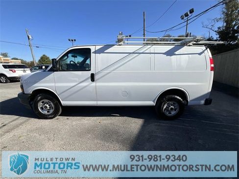 Used 2023 GMC Savana 2500 w/ Driver Convenience Package image 8