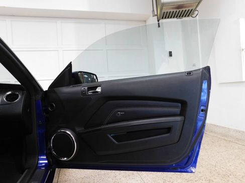 Used 2013 Ford Mustang GT Premium w/ Electronics Pkg RWD image 81