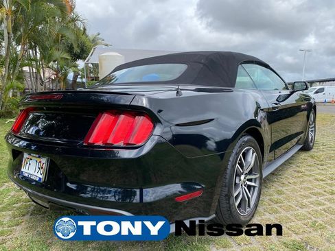 Used 2017 Ford Mustang Premium RWD image 25