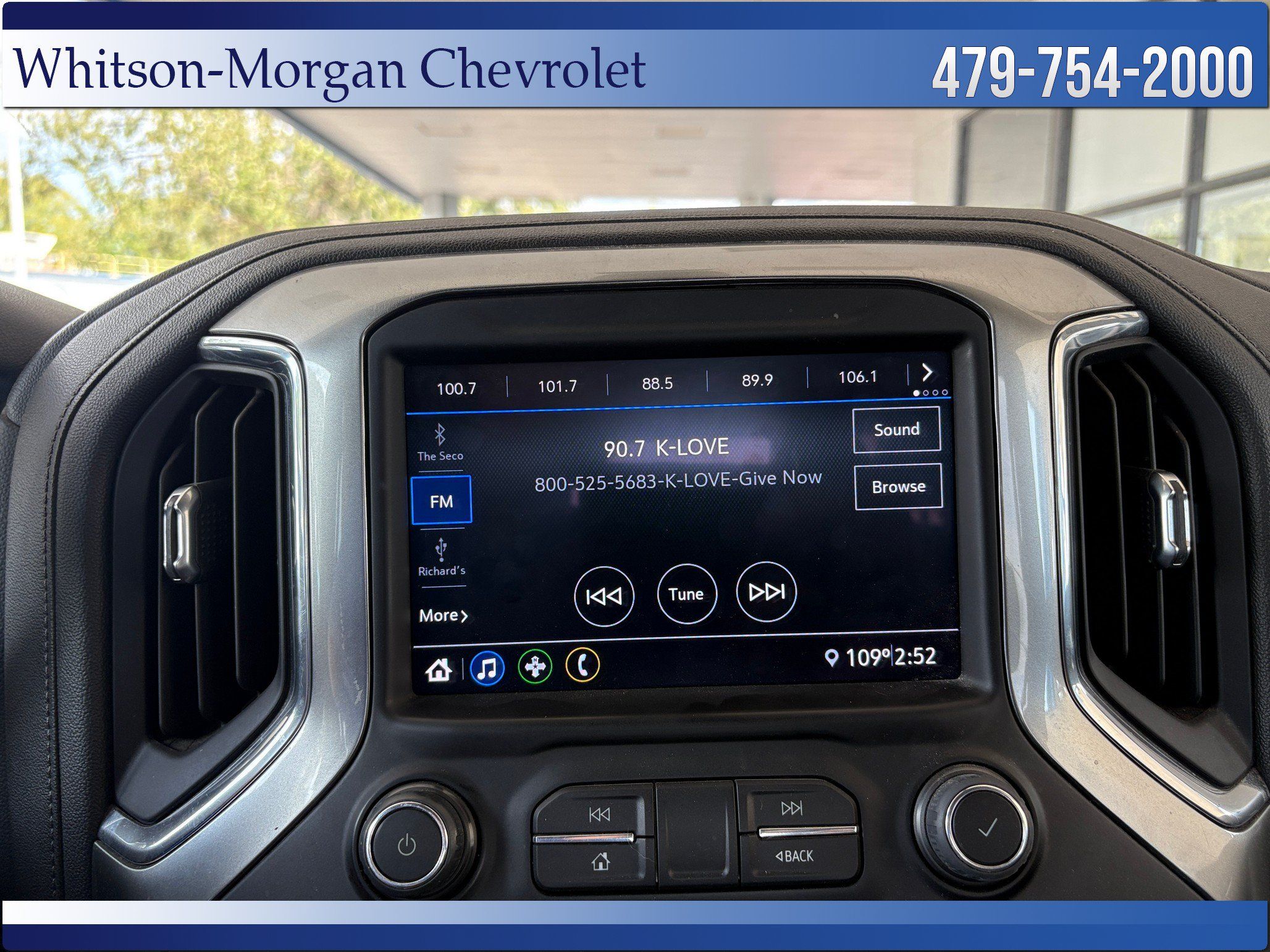 Used 2021 Chevrolet Silverado 1500 RST w/ Z71 Off-Road Package AWD/4WD image 23