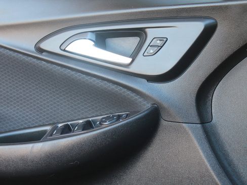 Used 2021 Chevrolet Malibu LT image 13