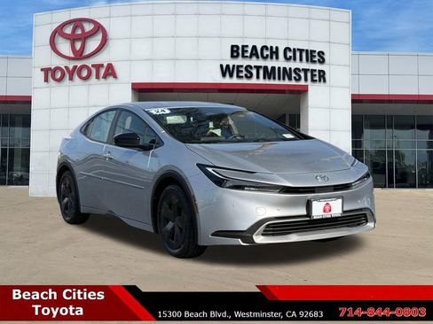 Used 2024 Toyota Prius Prime SE FWD image 1