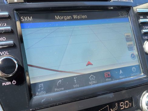 Used 2016 Nissan Murano SV w/ Premium Package FWD image 21