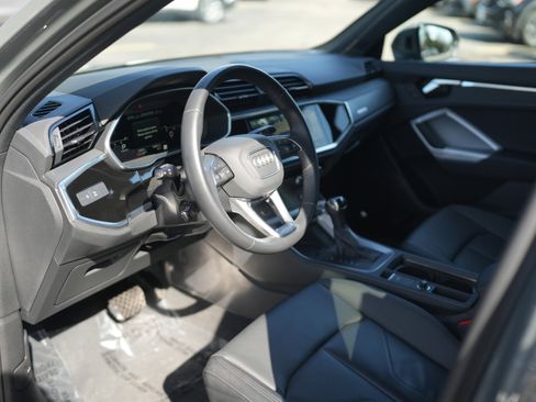 Used 2024 Audi Q3 2.0T Premium Plus image 12