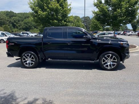Used 2023 Chevrolet Colorado Z71 w/ Z71 Convenience Package 2 AWD/4WD image 2