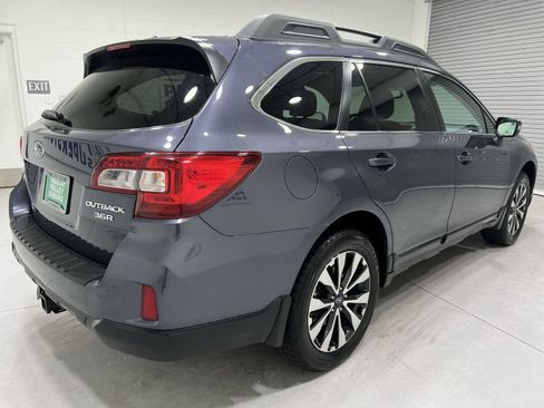 Used 2015 Subaru Outback 3.6R Limited AWD/4WD image 8