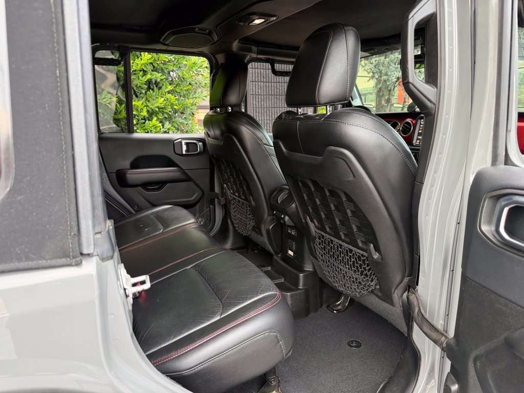 Used 2018 Jeep Wrangler Unlimited Rubicon AWD/4WD image 39