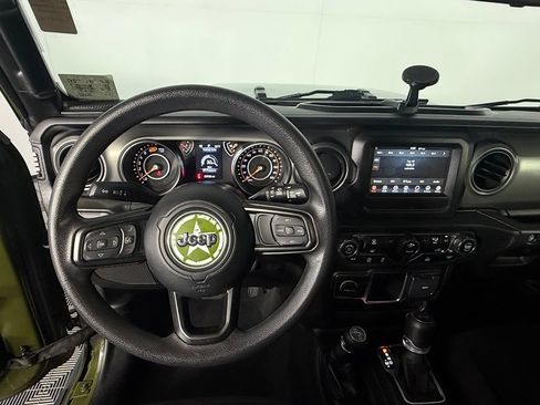 Used 2023 Jeep Wrangler Sport AWD/4WD image 15