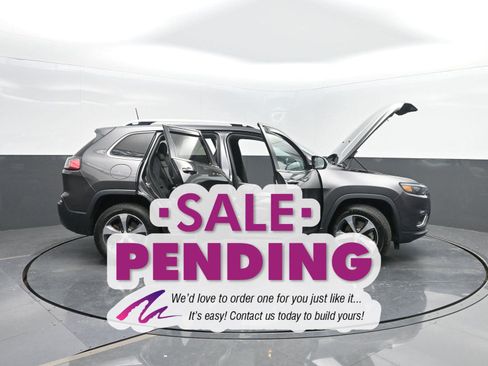 Used 2019 Jeep Cherokee Limited w/ Luxury Group image 48