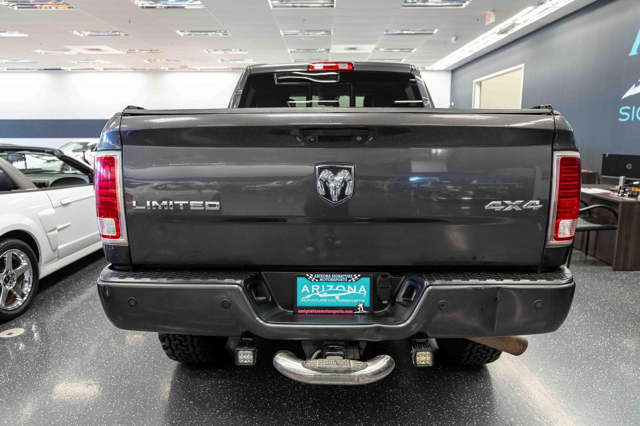Used 2015 RAM 2500 Limited AWD/4WD image 6