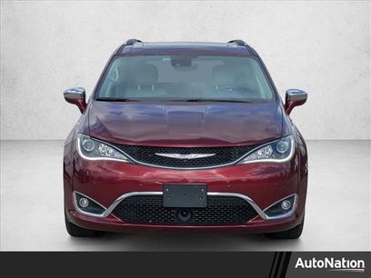 Used 2017 Chrysler Pacifica Limited w/ Advanced Safetytec Group