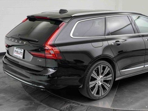Used 2021 Volvo V90 T6 Inscription w/ Climate Package image 11